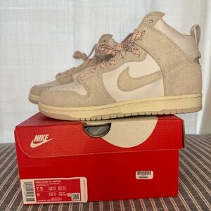 NOTRE x NIKE DUNK HI Light Orewood
